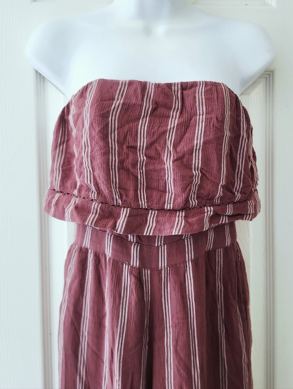 Striped Strapless Romper - Picture 3 of 13